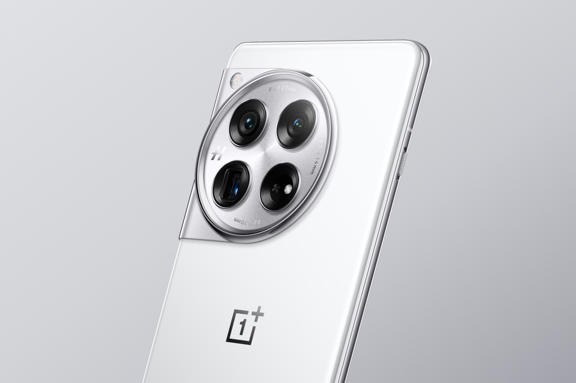 Смартфон OnePlus 12 16/512Gb 5G White CN - купить в интернет-магазине  Electrogor.ru. Цены, характеристики и доставка в Санкт-Петербурге