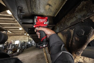 Аккумуляторный гайковерт Milwaukee M12 Fiwf12-422X 4933464616 фото 16