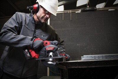 Аккуммуляторная циркулярная пила Milwaukee M18 FMCS-502X 4933459193 фото 14